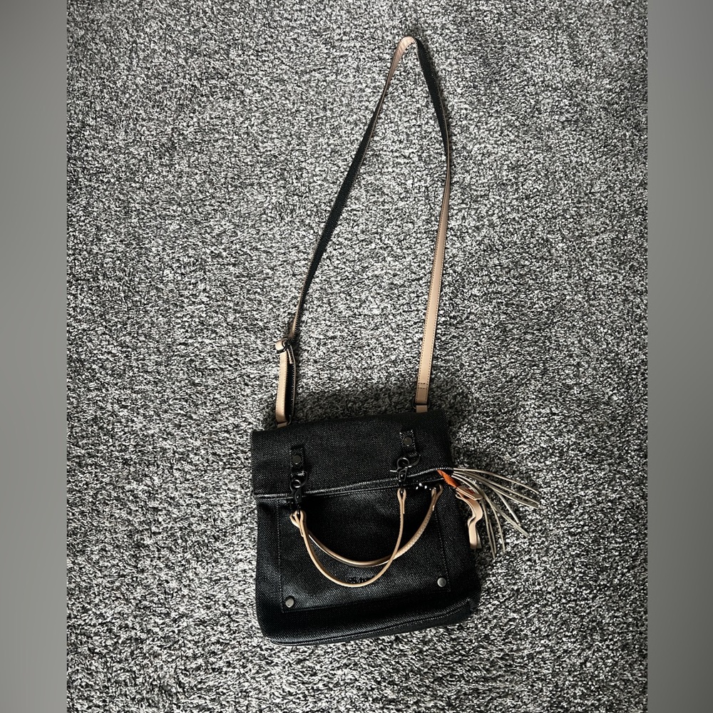 Sherpani Rebel Purse